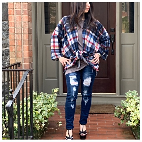 ✨LAST ONE✨Plaid kimono jacket - Picture 4 of 7